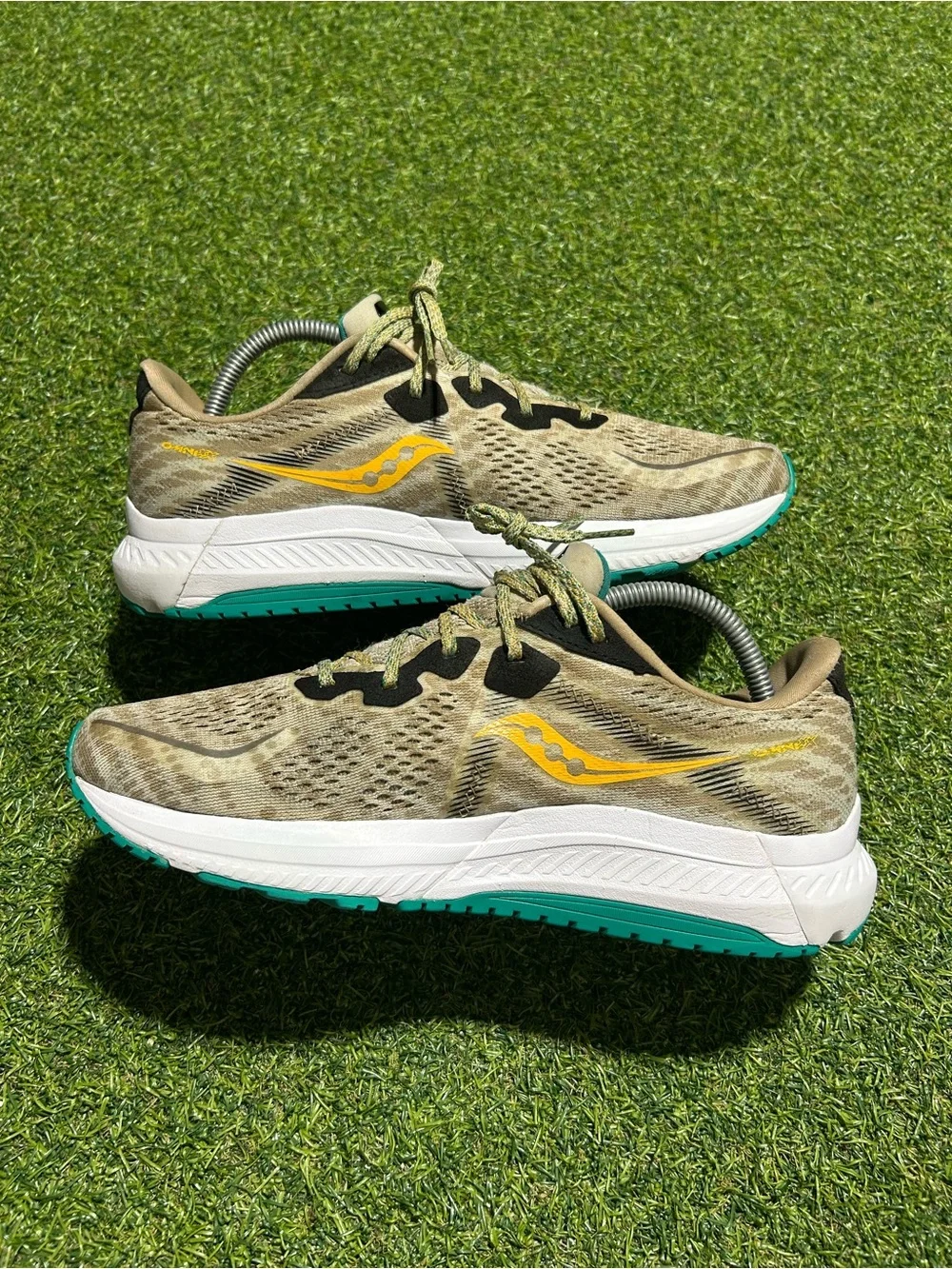 Women’s Saucony Running Shoes